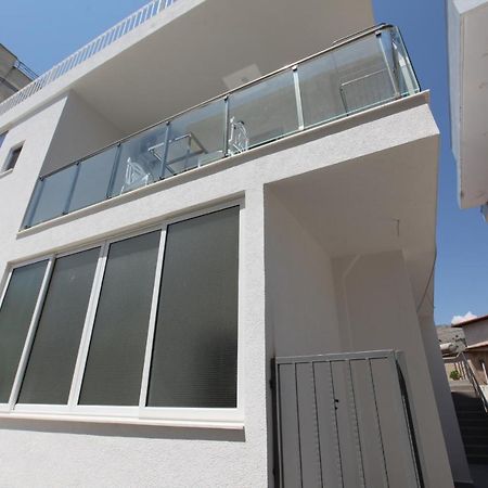 Deda Apartments Sarandë Eksteriør billede