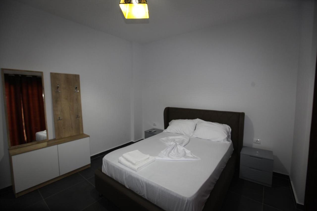 Deda Apartments Sarandë Eksteriør billede