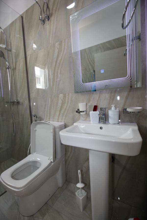 Deda Apartments Sarandë Eksteriør billede