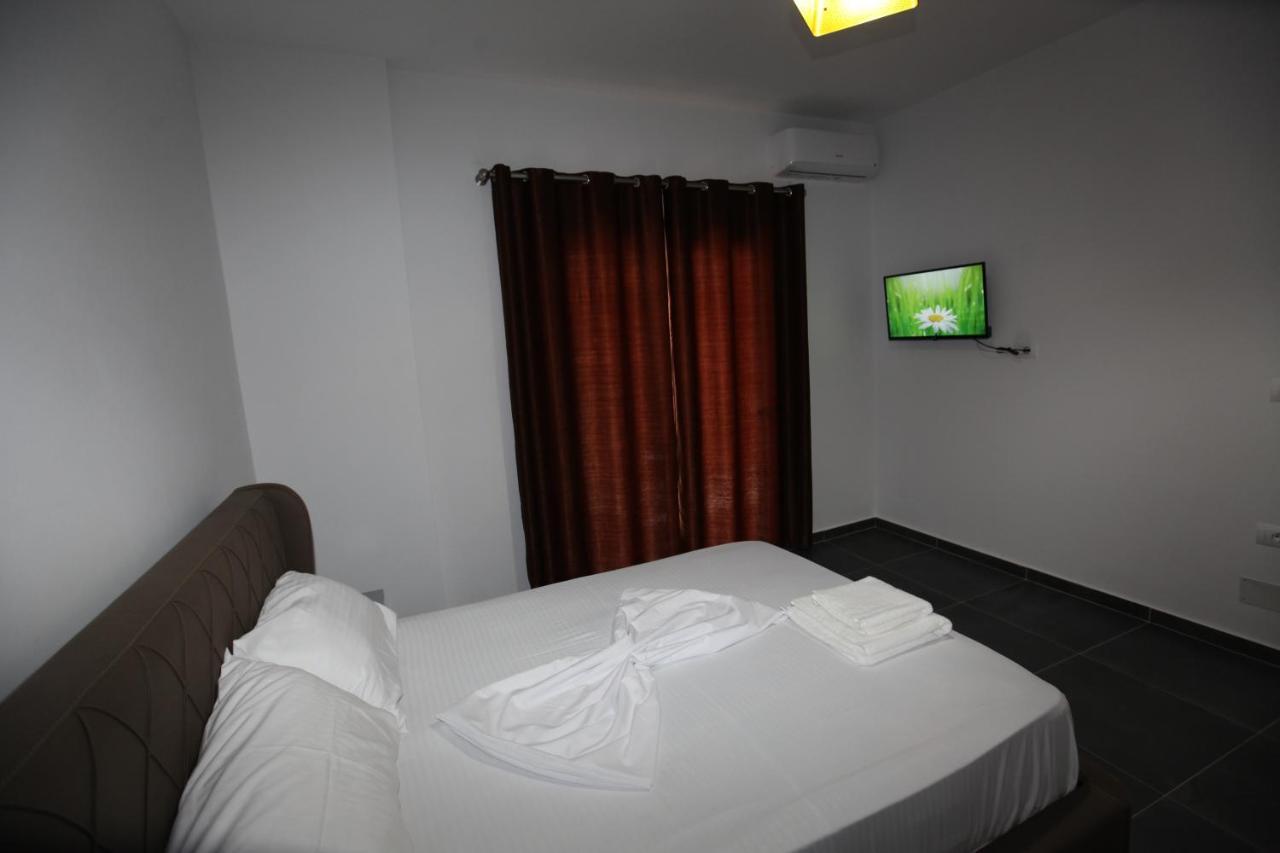 Deda Apartments Sarandë Eksteriør billede