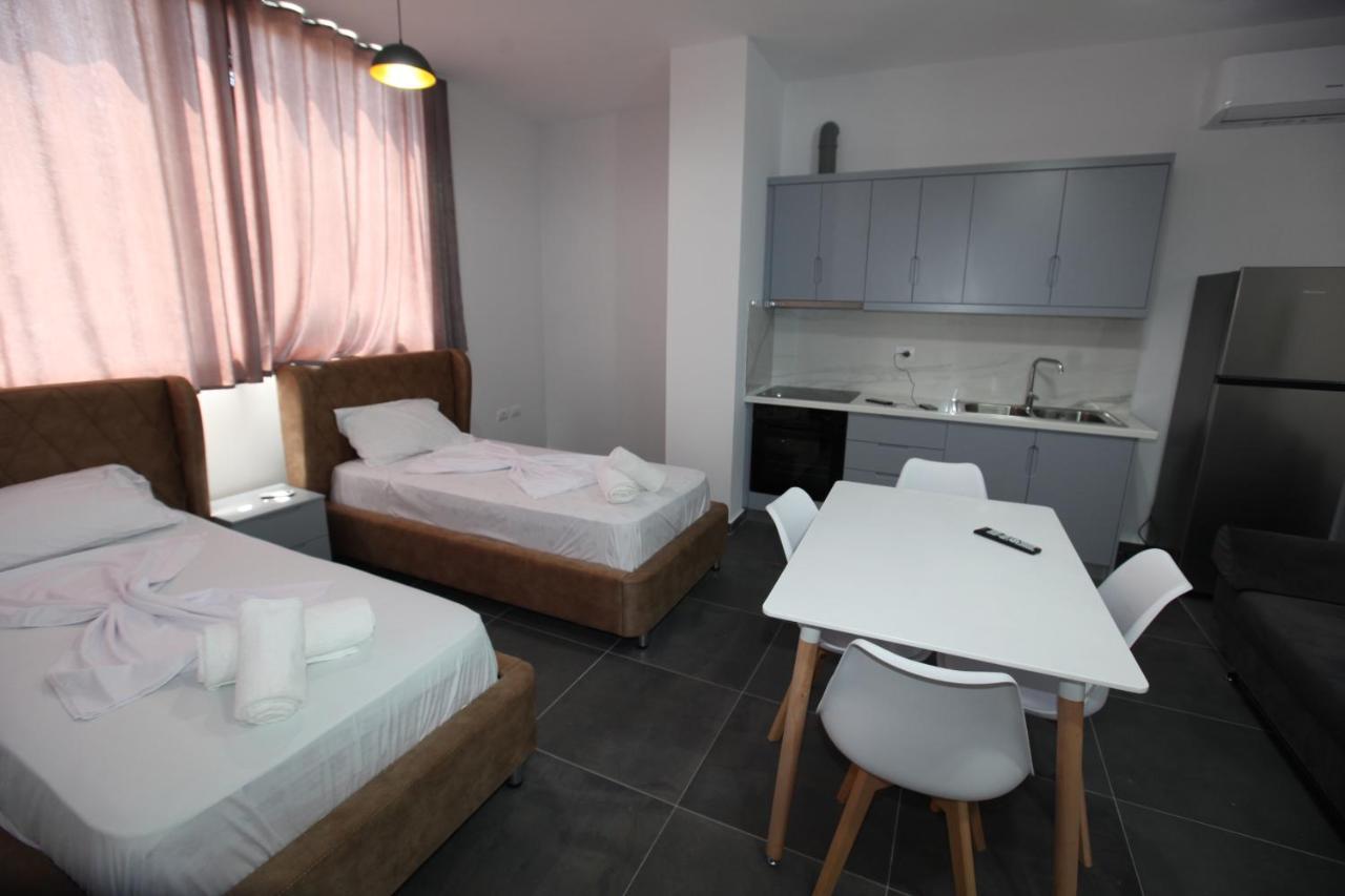 Deda Apartments Sarandë Eksteriør billede