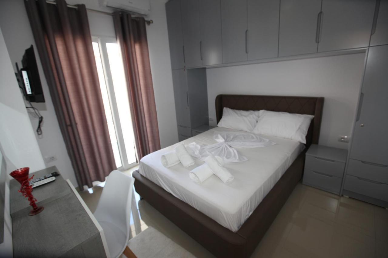 Deda Apartments Sarandë Eksteriør billede