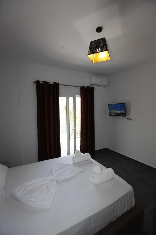 Deda Apartments Sarandë Eksteriør billede