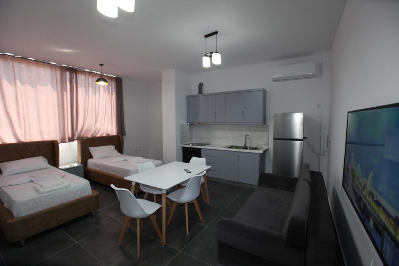 Deda Apartments Sarandë Eksteriør billede