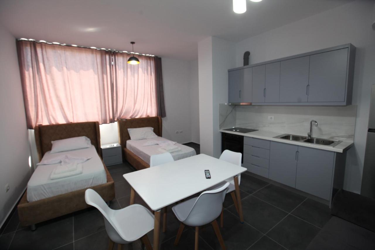 Deda Apartments Sarandë Eksteriør billede