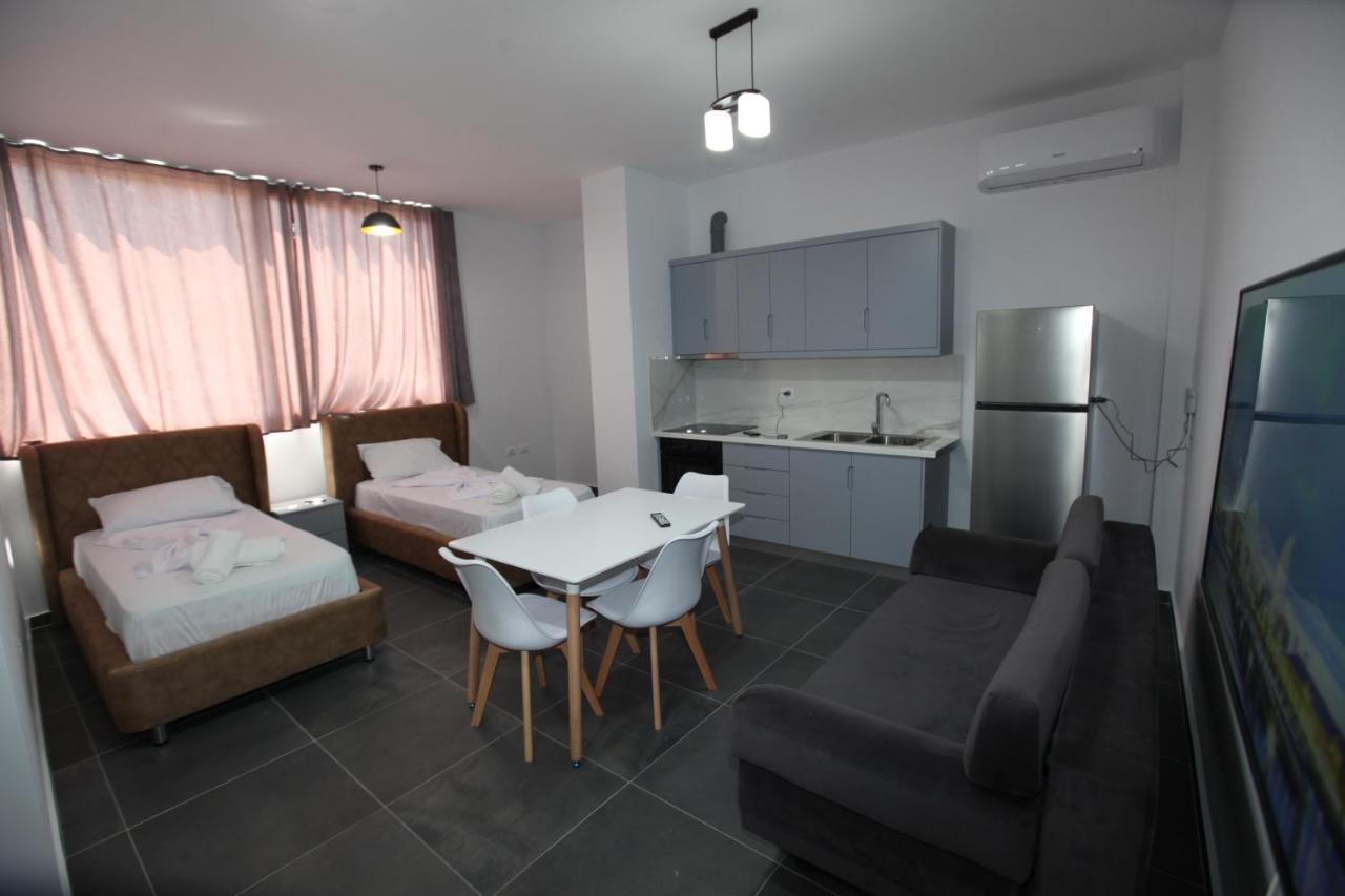 Deda Apartments Sarandë Eksteriør billede