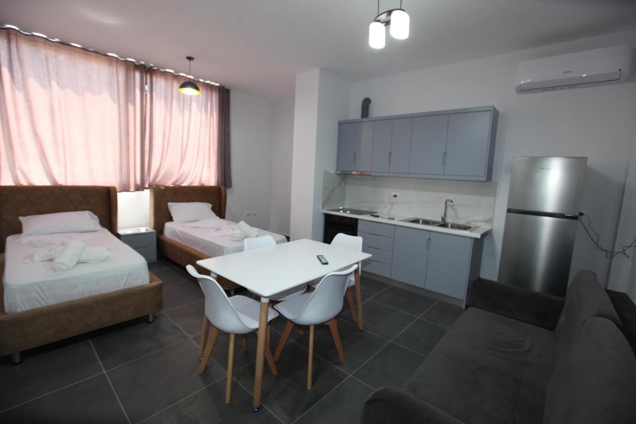 Deda Apartments Sarandë Eksteriør billede