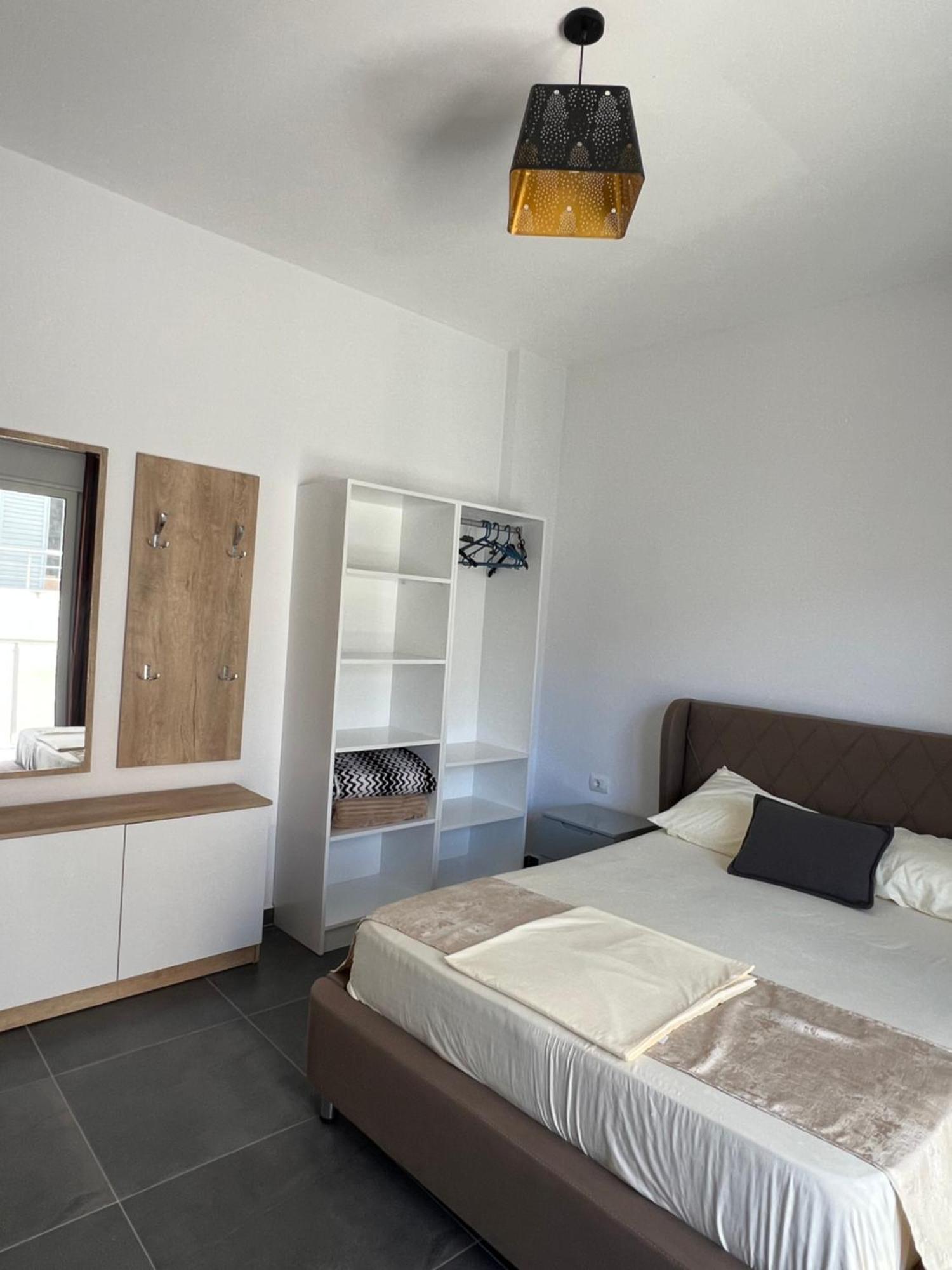 Deda Apartments Sarandë Eksteriør billede